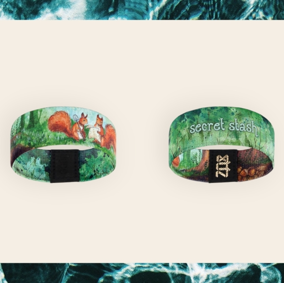 Zox Secret Stash Squirrel Bracelet Size Medium - Picture 1 of 10